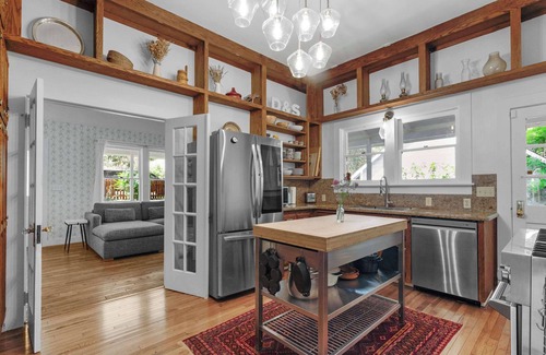 Guerneville House | Wine Country Retreat with Pool & Hot Tub - Dogs OK!