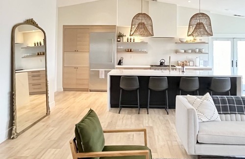 Templeton House | Wine Country Retreat - 5 min drive to wineries!