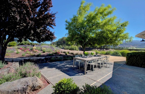 Yountville Other | Wine Country Yountville Farmhouse - 7100 Silverado Trail