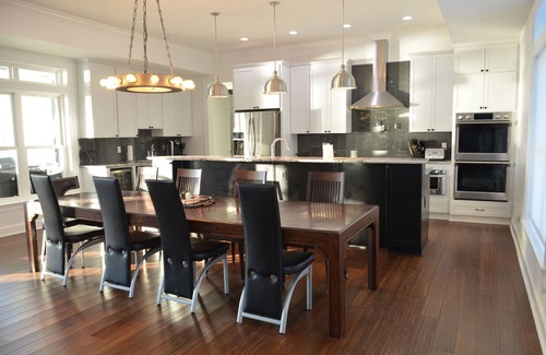 Bumpass House | Wine Down: Your Southern-Style Waterfront Getaway on Lake Anna's Private Side