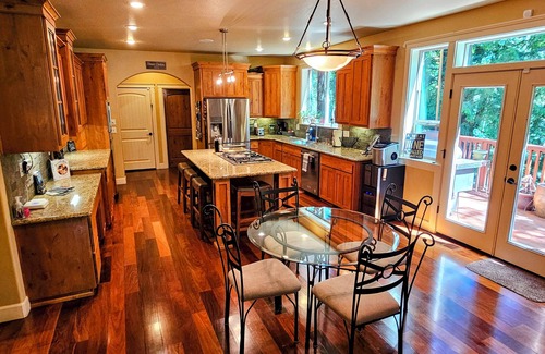 Wilsonville House | Wine Region Country Home