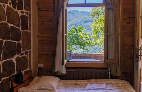 Ambrolauri Hotel | Wine Space