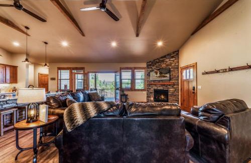 Ruidoso House | Wine Top