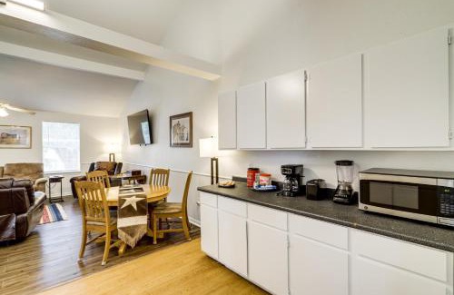 Brenham House | Wine Tours and Antiquing Townhome Near Dtwn Brenham
