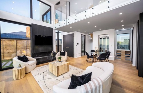 Niagara-on-the-Lake House | Wine, Water and a rooftop pool. This dream waterfront home has it all..