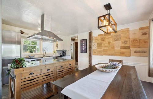 Glen Ellen House | WineCountry Retreat + Casita,Bocce & Sunset Views!
