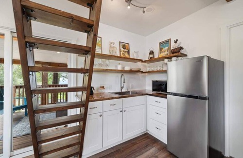 Glen Ellen House | WineCountry Retreat + Casita,Bocce & Sunset Views!