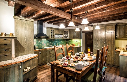 Rhodes Old Town Villa | Winedarksea Lemuria Manor