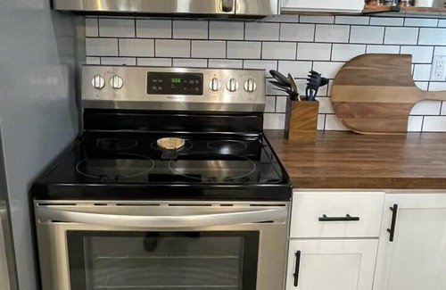 Winfield House | *Winfield's Premier Extended Stay* 2Bed~Luxury!