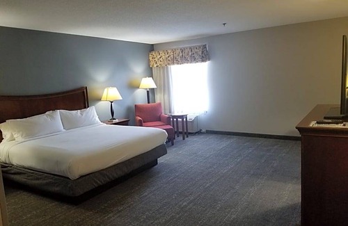 Port Wentworth Hotel | Wingate by Wyndham Port Wentworth Savannah Area