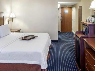 Barton Hotel | Wingate by Wyndham St. Clairsville/Wheeling