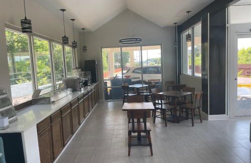 Dentsville Hotel | Wingate by Wyndham Columbia Fort Jackson