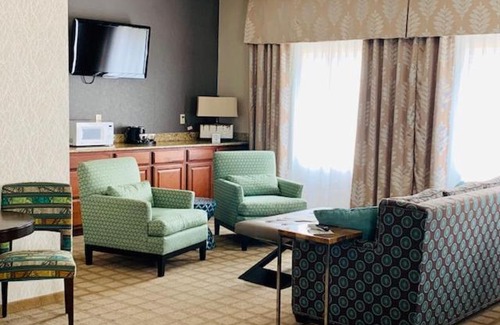 Leadsville Hotel | Wingate by Wyndham Elkins