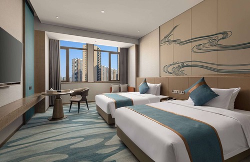 Echeng District Hotel | Wingate by Wyndham Ezhou Airport