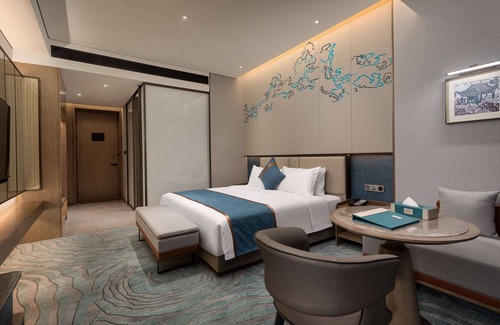 Echeng District Hotel | Wingate by Wyndham Ezhou Airport