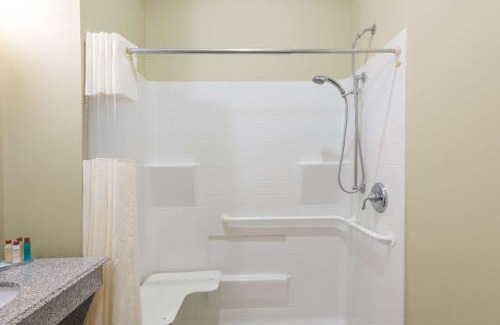 Lake Charles Hotel | Wingate by Wyndham Lake Charles Casino Area