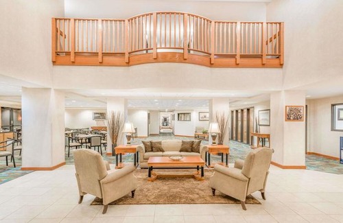 Lima Hotel | Wingate by Wyndham Lima