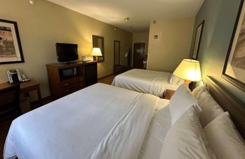 Newell Hotel | Wingate by Wyndham Newell