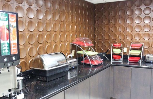 Port Wentworth Hotel | Wingate by Wyndham Port Wentworth Savannah Area