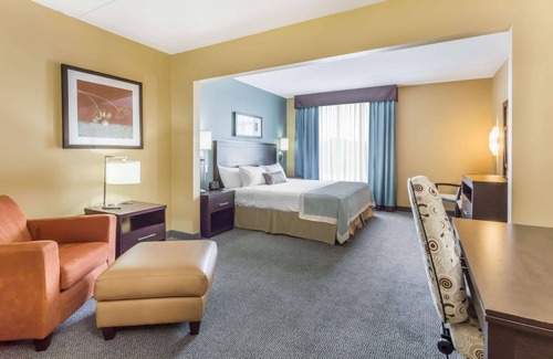 Regina Hotel | Wingate By Wyndham Regina