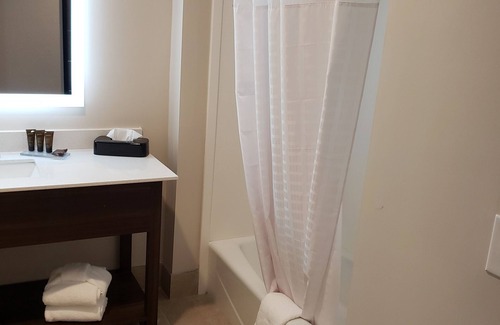 Christiansburg Hotel | Wingate by Wyndham Christiansburg