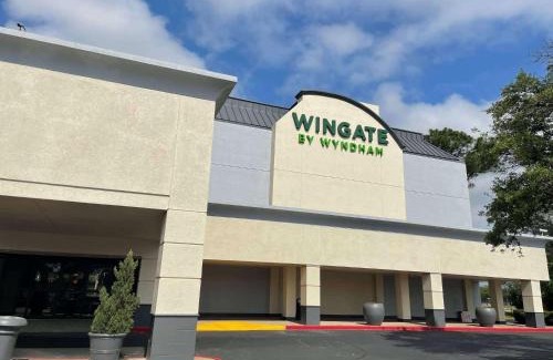 Astrodome Hotel | Wingate Houston near NRG Park/Medical Center