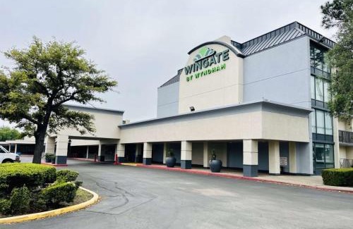 Astrodome Hotel | Wingate Houston near NRG Park/Medical Center