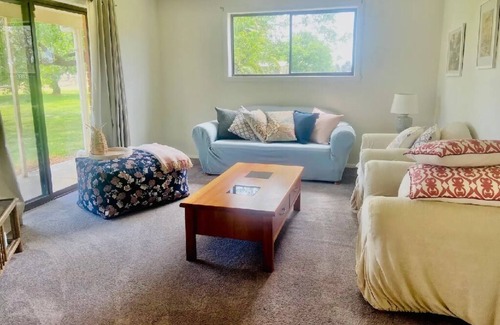 Tocumwal House | Wings Field - peaceful family farm staynFarm stay in Tocumwal, Australian