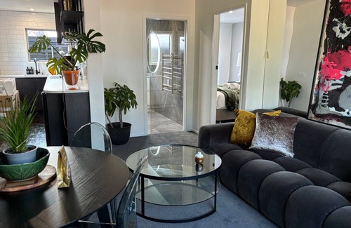 Hamilton North Apartment | Winifred's Art Stays uptown Hamilton