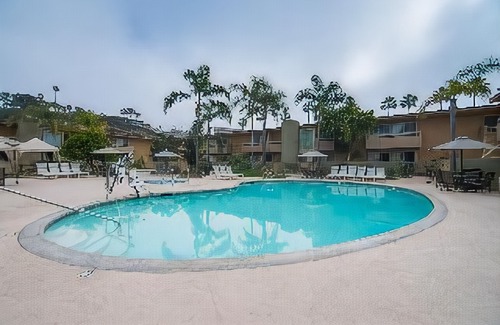 Solana Beach Hotel | Winners Circle Resort