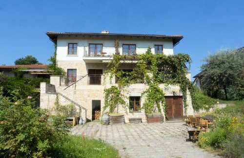 Szydlow Apartment | Winnica Avra