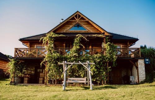 Tarczek House | Winnica Nad Źródłem - Domki w winnicy z kominkami i tężniami