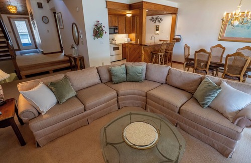 Mirror Lake House | Winnipesaukee lakefront townhome getaway with private beach, 3BRs, peaceful