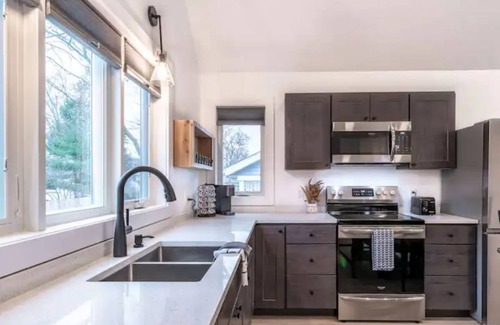 Winona Lake House | Winona Lake Cottage w/Deck
