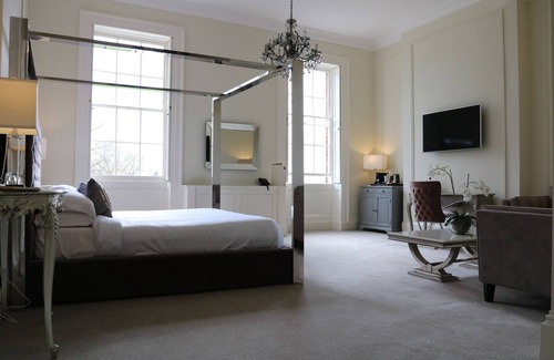 Thorpe Satchville Hotel | Winstanley House