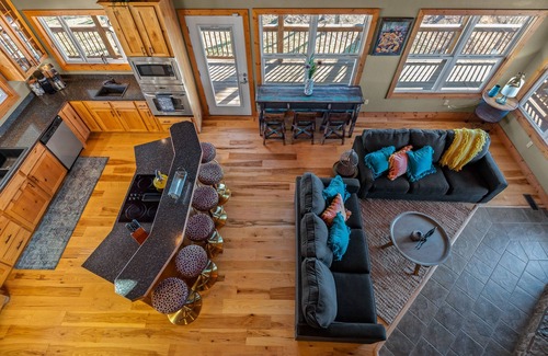 Jasper Cabin | Winston's View! Wheelchair Accessible Cabin! Private 15 acres!