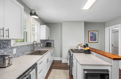 Winston - Salem Cottage | Winston-Salem's Quaintest Cottage