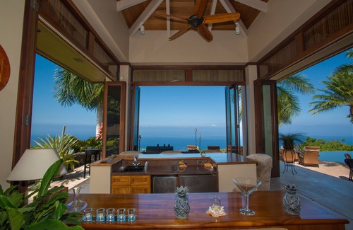 Honalo House | WINTER DEALS ON NOW Absolute Hawaiian Luxury Kona Stunning 270 Degree Ocean View