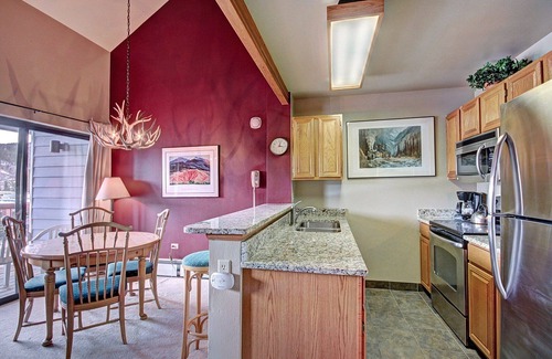 Historic District Condo | Winter Escape With Loft -Perfect Blend of Mountain &Town