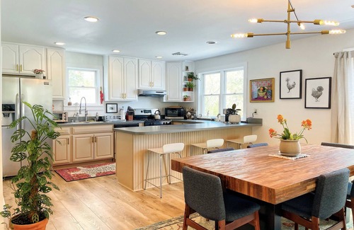 Saugerties Apartment | Winter Farmstay: Sauna, Animals & Mountain Views near Woodstock & Saugerties