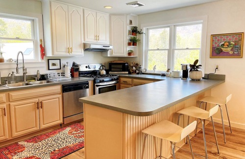 Saugerties Apartment | Winter Farmstay: Sauna, Animals & Mountain Views near Woodstock & Saugerties