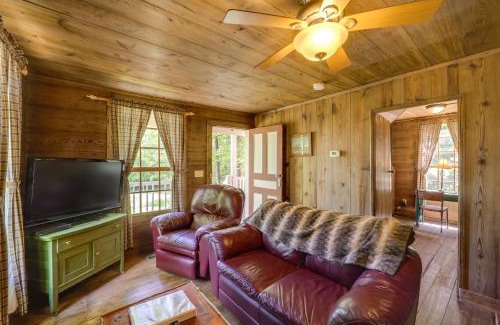 Vein Mountain House | Winter Hiking On-Site! Hot Tub Haven in Marion