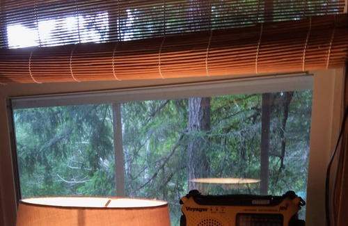 Salt Spring Island House | Winter Holidays! Sleeping Cabin for Romantic or Small Family Getaway