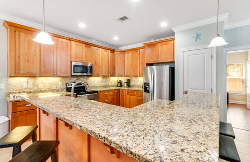 Villages of Crystal Beach House | Winter/Monthly Available - Right Rudder Retreat - Pool/Hot Tub/Grill!