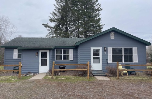 Winter Cottage | Winter Nights Cottages: Cottage 4 Winter, Wisconsin vacation rental
