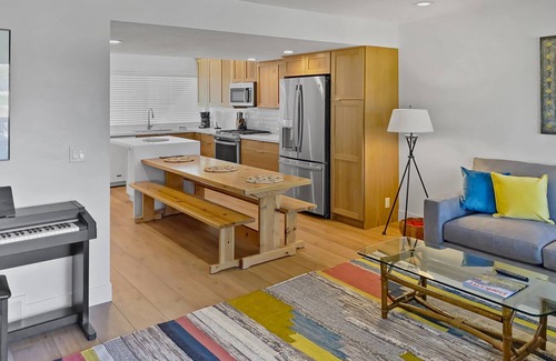 Park Meadows Condo | Winter Paradise Park City Condo! Private Hot Tub! Short Drive to Park City Lifts