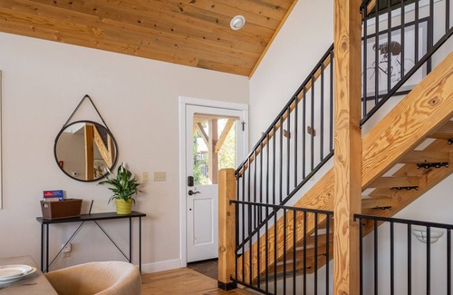 Tabernash House | Winter Park area home, private hot tub, close to ski resorts, Rocky Mountain National Park. Bergamot