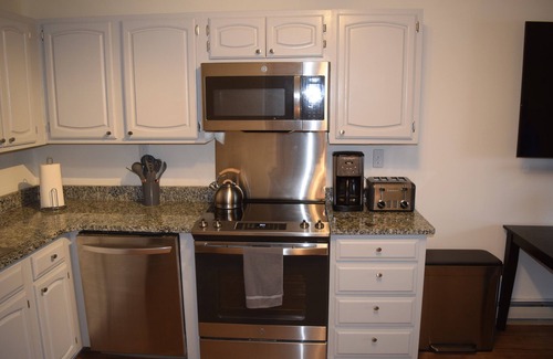 Fraser Condo | Winter Park Fraser "Hideout"-Panoramic views, hot tub & short walk to town & bus