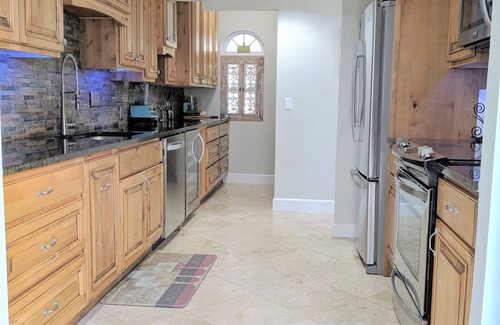 Winter Park House | Winter Park Pool home close to Lake Virginia, Rollins College & Park Ave.