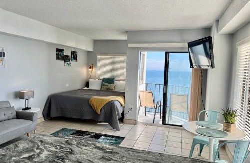 Myrtle Beach Apartment | WINTER RATES! 20th Floor Oceanfront Studio, King Bed P2003